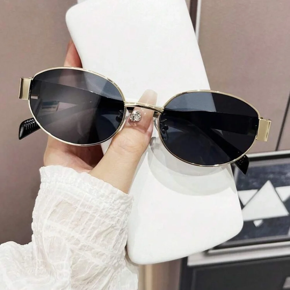 Chic Black and gold Sunglasses